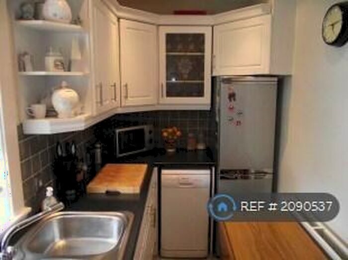2 Bedroom Flat To Rent In Brightons, Falkirk, FK2