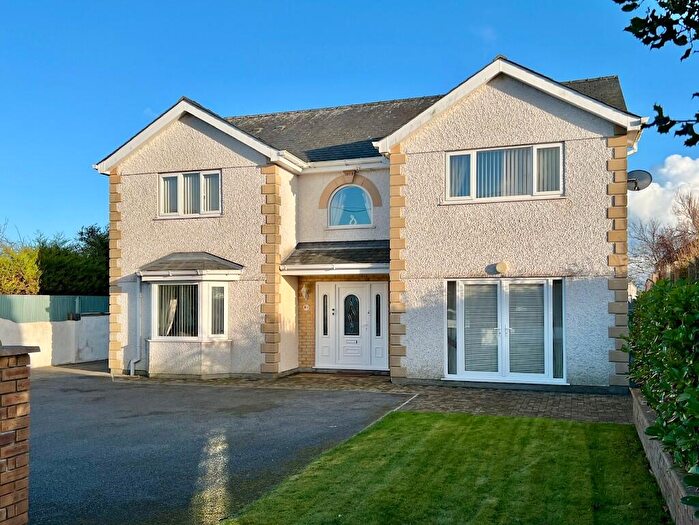 4 Bedroom Detached House For Sale In Ty'n Rardd, David Street, Malltraeth, LL62