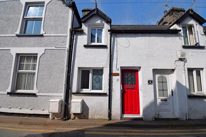 2 Bedroom Terraced House For Sale In Castle Street, Bala, LL23