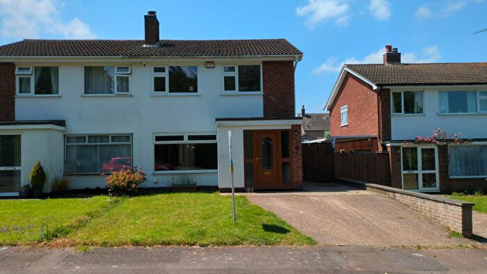 3 Bedroom Semi-Detached House To Rent In Daybrook Close, Harlaxton, NG32