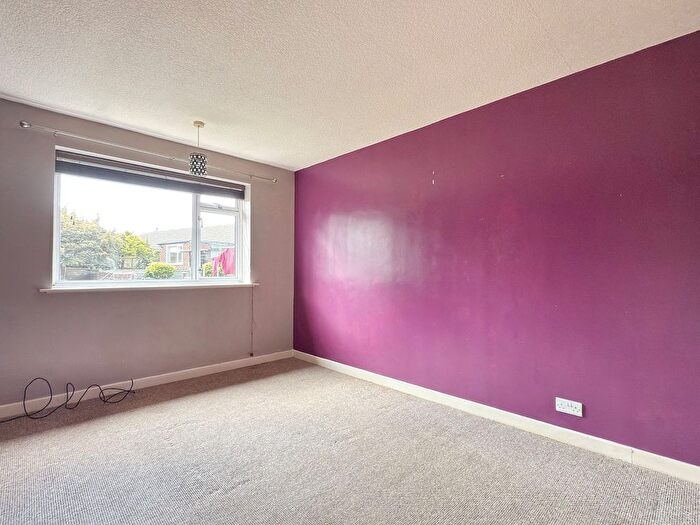 2 Bedroom Bungalow For Sale In Woodfield Road, Harrogate, HG1