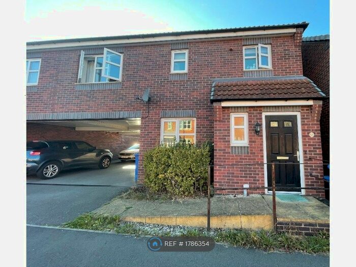 3 Bedroom Semi-Detached House To Rent In Girton Way, Derby, DE3