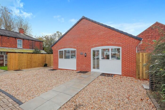 2 Bedroom Bungalow To Rent In The Bungalow Dudley Street, Grimsby DN31