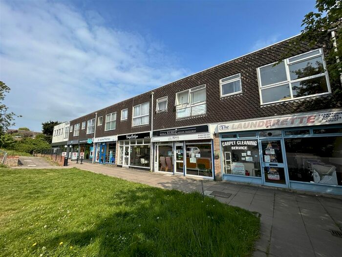 2 Bedroom Flat To Rent In Parkstone Parade, Hastings, TN34