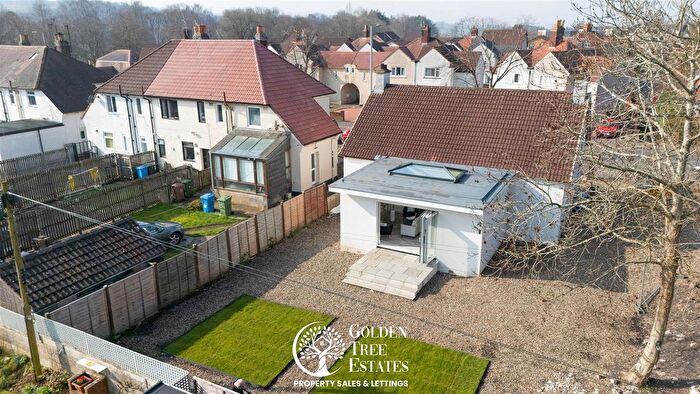 4 Bedroom Bungalow For Sale In Moss Road, Tillicoultry, FK13