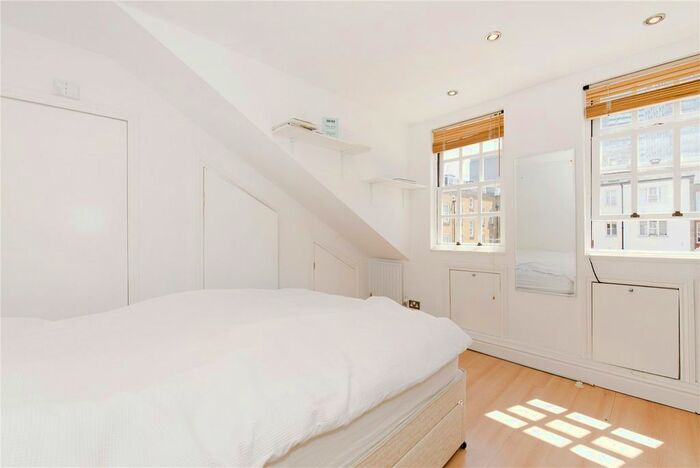 3 Bedroom Flat To Rent In Prince Regent Mews, Euston, NW1