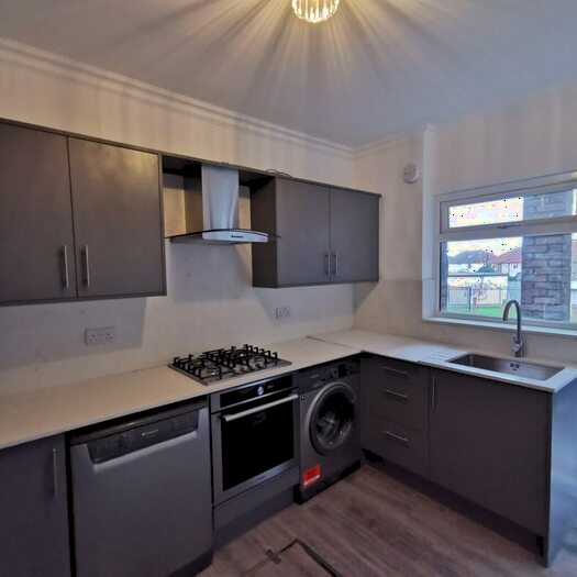 2 Bedroom Flat To Rent In Alexandra Avenue, South Harrow, Harrow, HA2