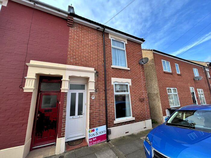 2 Bedroom House To Rent In Bertie Road, Southsea, PO4