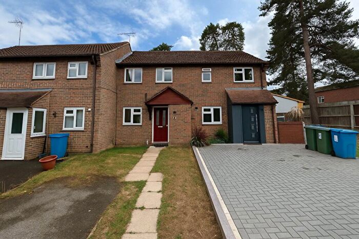 2 Bedroom Terraced House To Rent In Coombe Pine, Bracknell, RG12