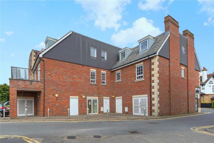 1 Bedroom Apartment To Rent In Strata Court, Bridge Street, Walton-on-Thames, KT12