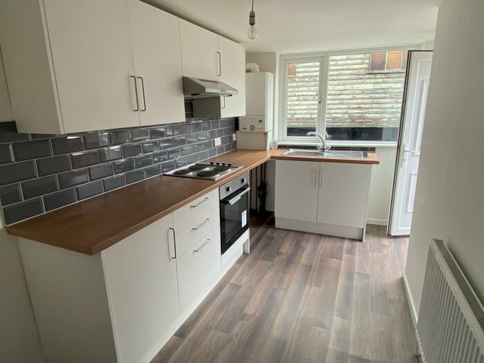 3 Bedroom House To Rent In Bentley Road, Bentley, DN5