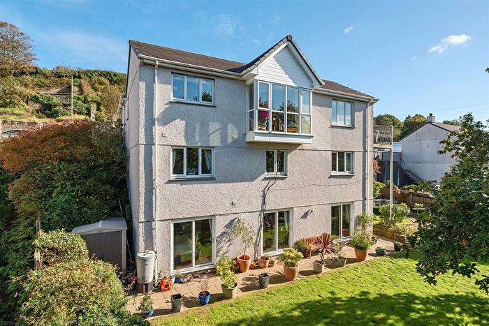 4 Bedroom Detached House For Sale In Spacious Family Home, Helston, TR13