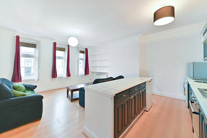 1 Bedroom Flat For Sale In Bernay's Grove, Brixton, London, SW9