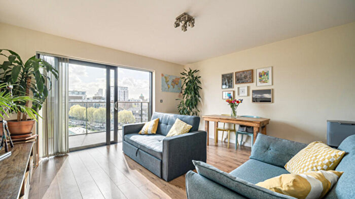 1 Bedroom Flat For Sale In Stainsby Road, Poplar, E14