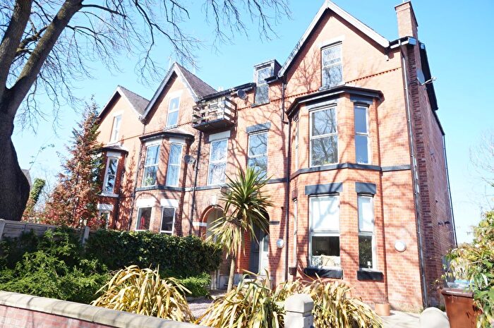 2 Bedroom Property To Rent In Barlow Moor Road, Manchester, M20