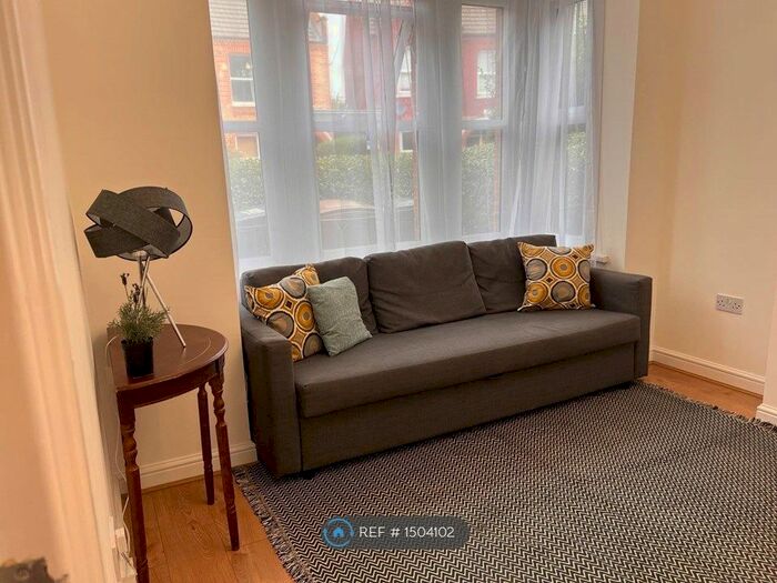 2 Bedroom Flat To Rent In Brettenham Rd, London, E17