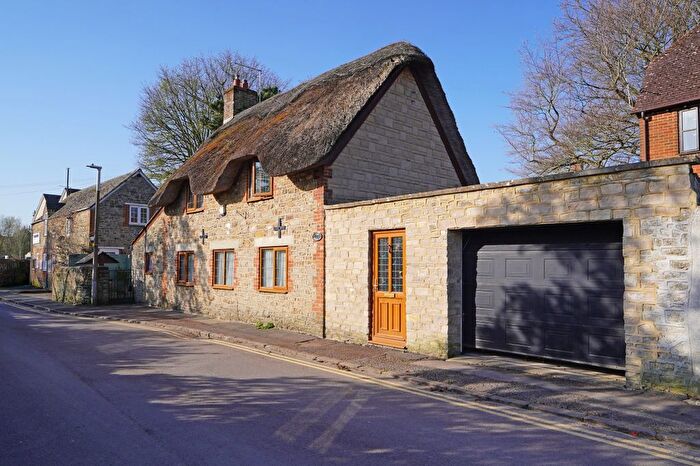 2 Bedroom Cottage For Sale In Blandford Alley, Highworth, SN6