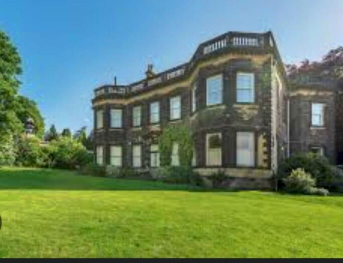 2 Bedroom Apartment To Rent In Flat Gledhow Wood Close, Leeds, West Yorkshire, LS8