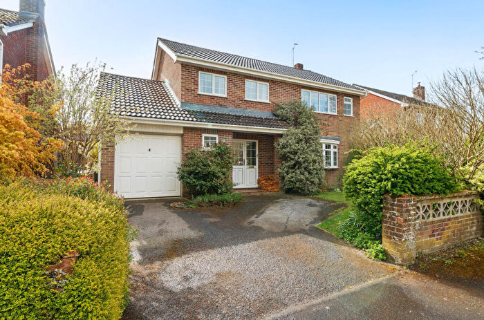 4 Bedroom Detached House For Sale In Butlers Close, Lockerley, Romsey, Hampshire, SO51