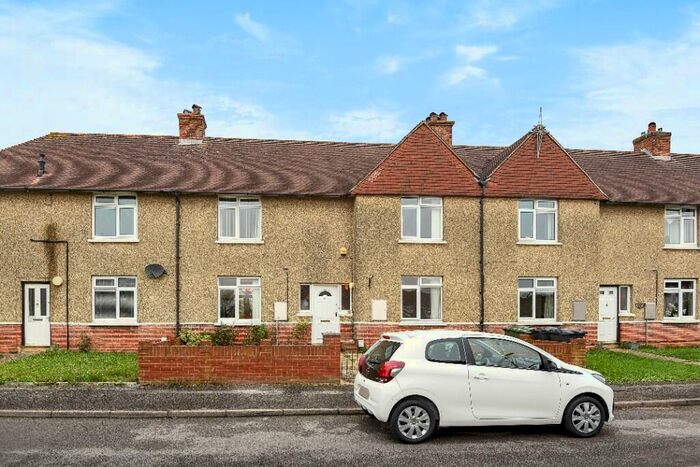 6 Bedroom Semi-Detached House To Rent In Shepherds Hill, Guildford, Surrey, GU2