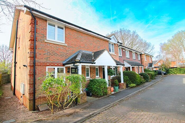 2 Bedroom Terraced House For Sale In Rowland Place, Wokingham, RG41