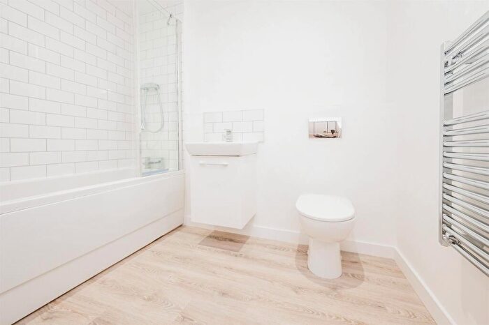1 Bedroom Apartment For Sale In Eden Avenue, Birmingham, B12