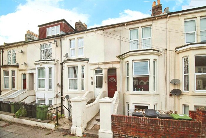 1 Bedroom Flat To Rent In St. Andrews Road, Southsea, Hampshire, PO5
