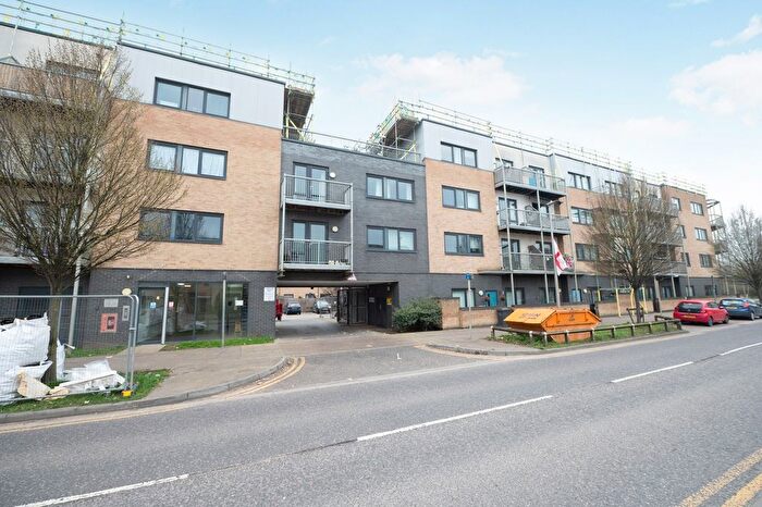 2 Bedroom Flat For Sale In Avontar Road, South Ockendon, Essex, RM15