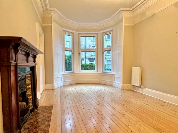 2 Bedroom Flat To Rent In Millar Crescent, Morningside, Edinburgh, EH10