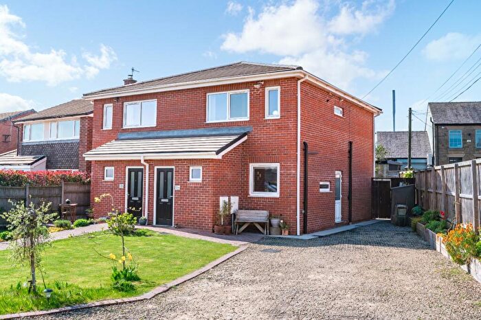 3 Bedroom Semi-Detached House For Sale In Longsight, Harwood, Bolton, BL2