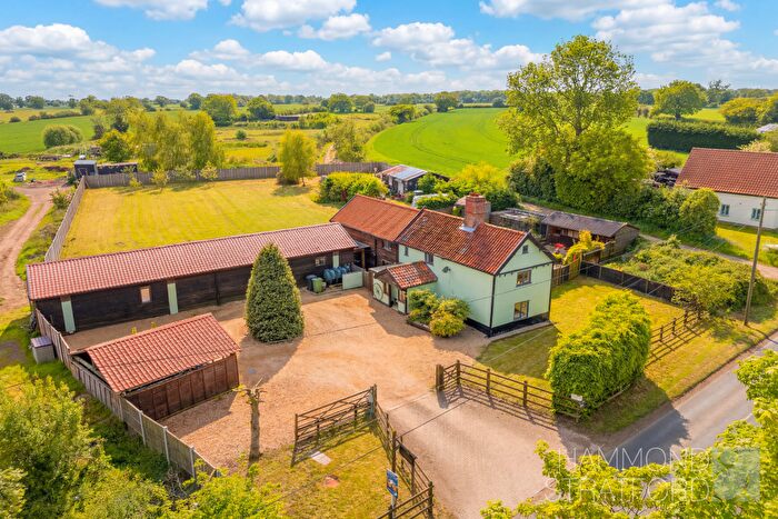 5 Bedroom Detached House For Sale In New Buckenham Road, Banham, NR16