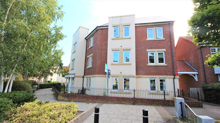 2 Bedroom Apartment To Rent In Osprey Avenue, Bracknell, RG12