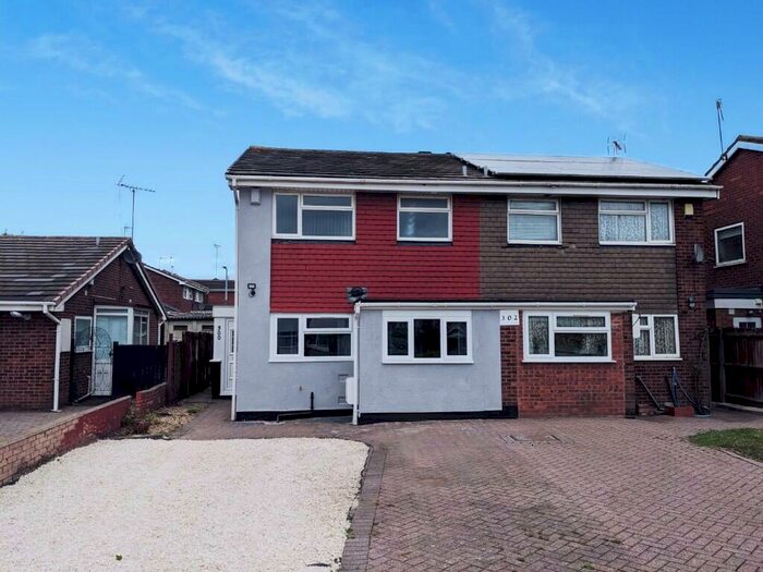 3 Bedroom Semi-Detached House To Rent In Hamstead Road, Great Barr, Birmingham, B43