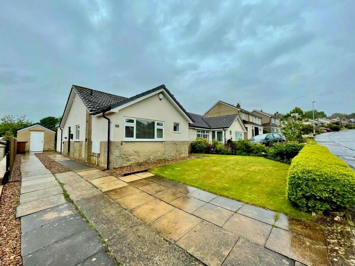 2 Bedroom Bungalow To Rent In Moor Park Drive, Addingham, Ilkley, West Yorkshire, LS29