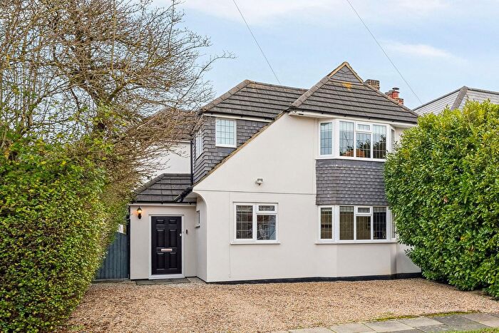 5 Bedroom Detached House For Sale In Hollington Crescent, New Malden, KT3