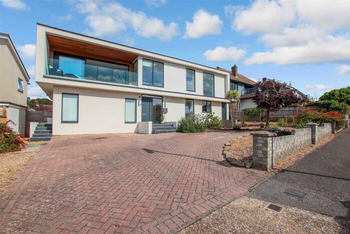 5 Bedroom Detached House To Rent In Mariners Way, Warsash, SO31