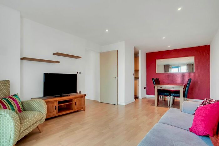 2 Bedroom Flat To Rent In Western Gateway, West Beckton, E16