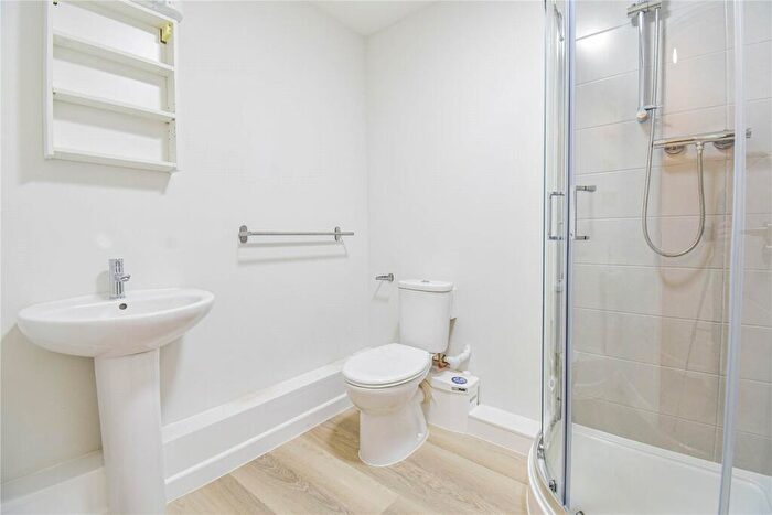 1 Bedroom Penthouse To Rent In Phoenix Gate, London Road, Newbury, Berkshire, RG14