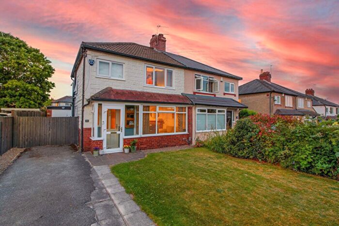 3 Bedroom Semi Detached House For Sale In Talbot Gardens, Leeds, LS8