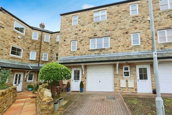 4 Bedroom Terraced House For Sale In Lower Town Mills, Oxenhope, Keighley, BD22