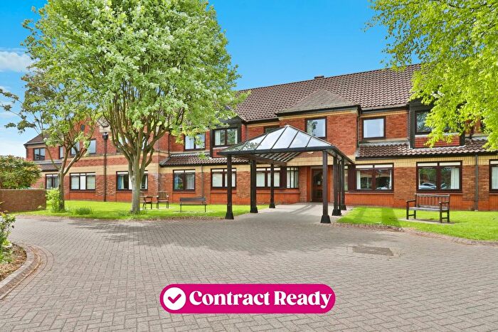 1 Bedroom Flat For Sale In Taylors Field, Kings Mill Road, Driffield, YO25