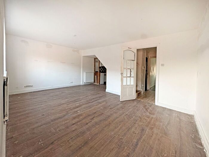 3 Bedroom End Terrace House For Sale In Mason Walk, Hartlepool, TS24