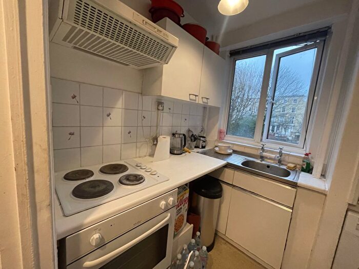 1 Bedroom Flat To Rent In Knights House, Hortensia Road, London, SW10
