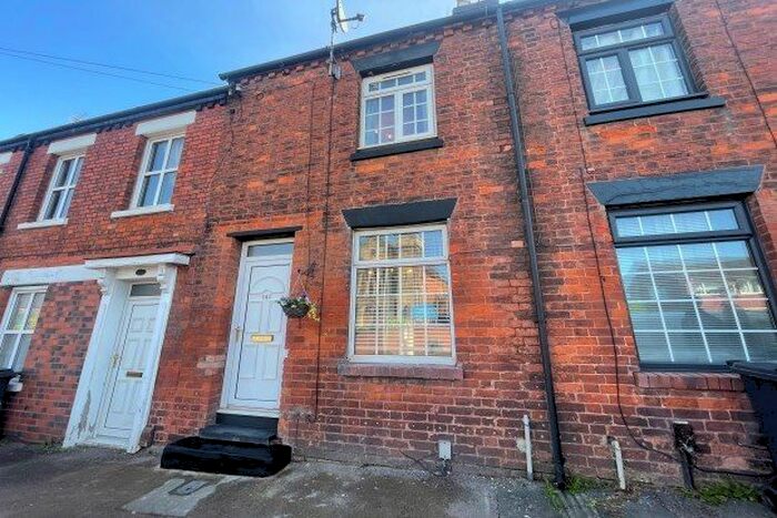 3 Bedroom Property To Rent In Upper St. John Street, Lichfield, WS14