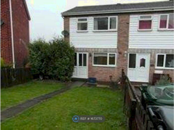 2 Bedroom End Of Terrace House To Rent In Sunnybank Crescent, Rotherham, S60