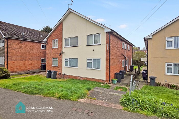 2 Bedroom Maisonette To Rent In West Heath Road, Northfield, B31