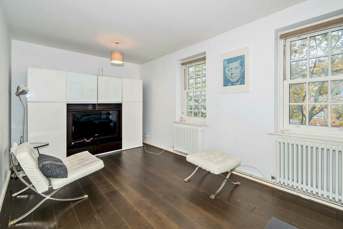 1 Bedroom Flat To Rent In Deacon House, Black Prince Road, London, SE11