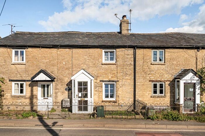 2 Bedroom Cottage For Sale In Station Road, Brize Norton, Carterton, Oxfordshire, OX18