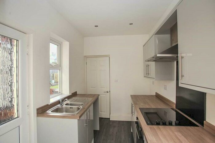 2 Bedroom End Of Terrace House To Rent In Wootton Street, Bedworth, Warwickshire, CV12