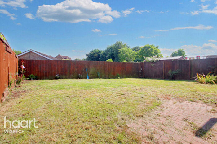 2 Bedroom Semi-Detached Bungalow For Sale In Primrose Gardens, Christchurch, PE14